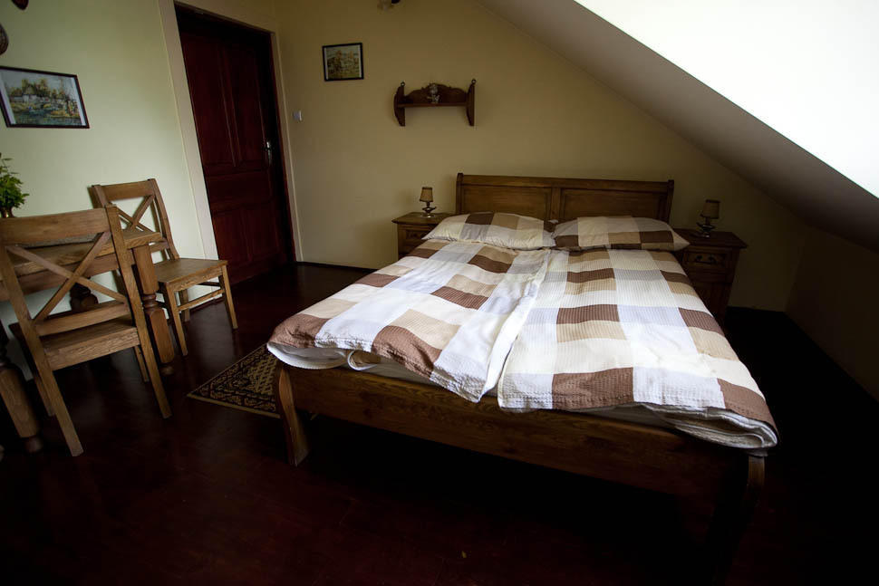 Dwor Na Wichrowym Wzgorzu Bed & Breakfast Przybyslawice Bilik gambar