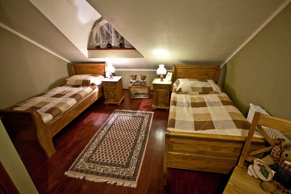 Dwor Na Wichrowym Wzgorzu Bed & Breakfast Przybyslawice Luaran gambar