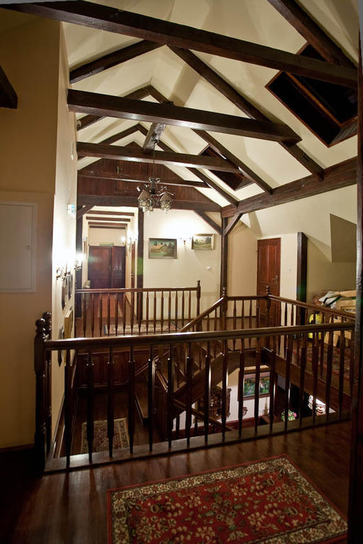 Dwor Na Wichrowym Wzgorzu Bed & Breakfast Przybyslawice Luaran gambar